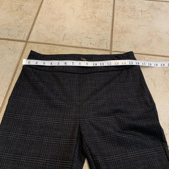 Dalia Black & Gray Plaid Dress Pants Size 8 - Picture 2 of 5